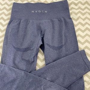 NVGTN curve seamless- BLUE